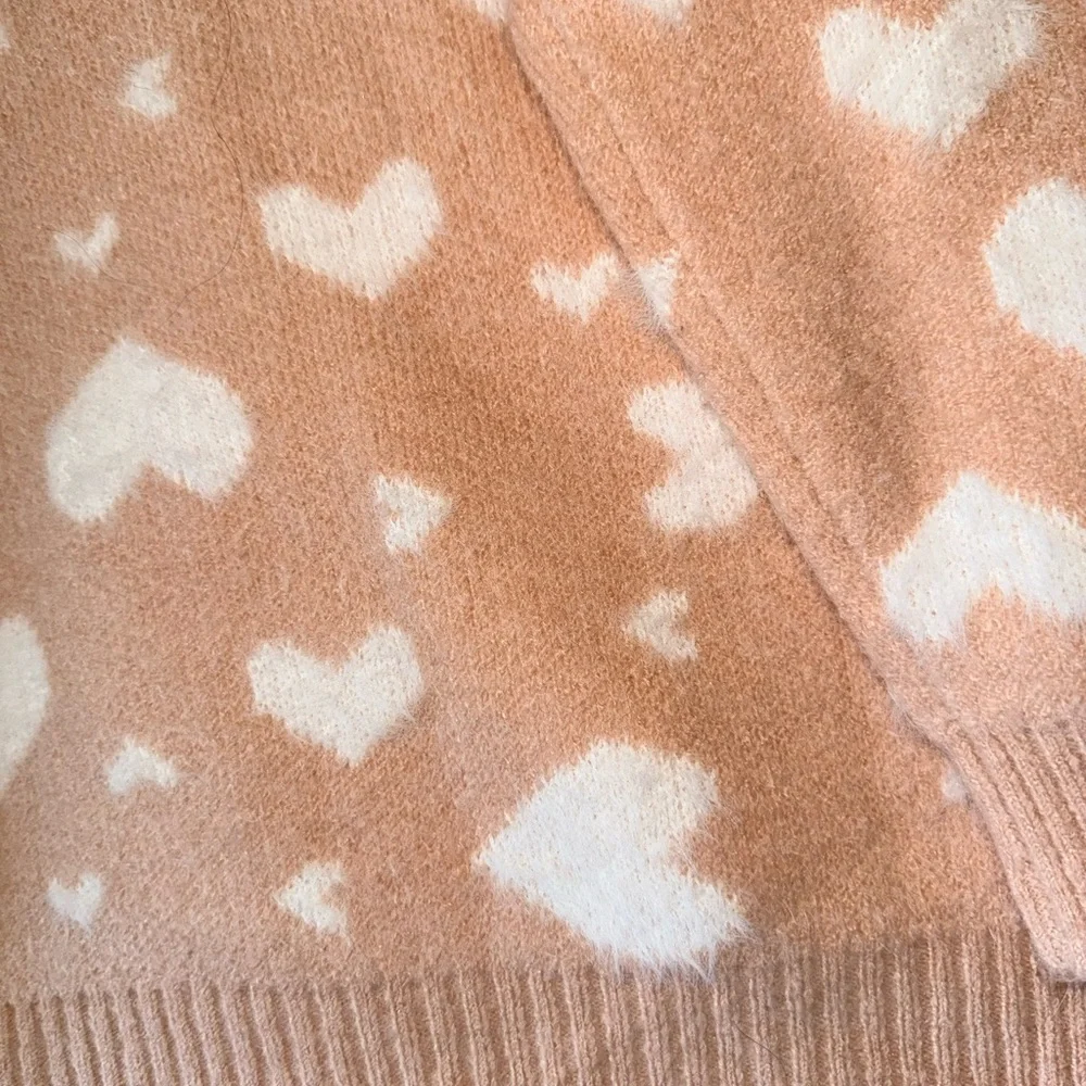 Debut Heart Pattern Sweater - Pink and White - Picture 3 of 6